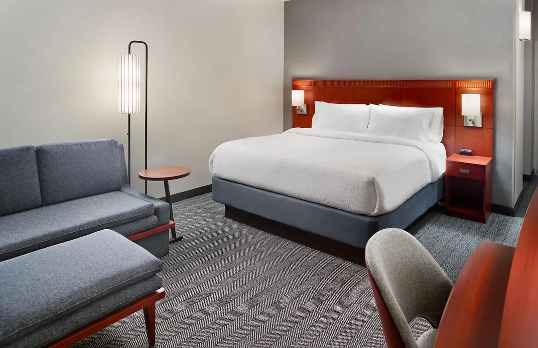 Courtyard By Marriott Charlottesville-1