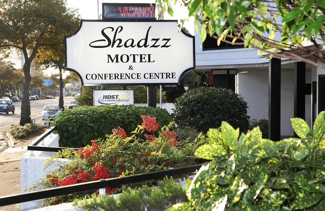 Shadzz Motel-1