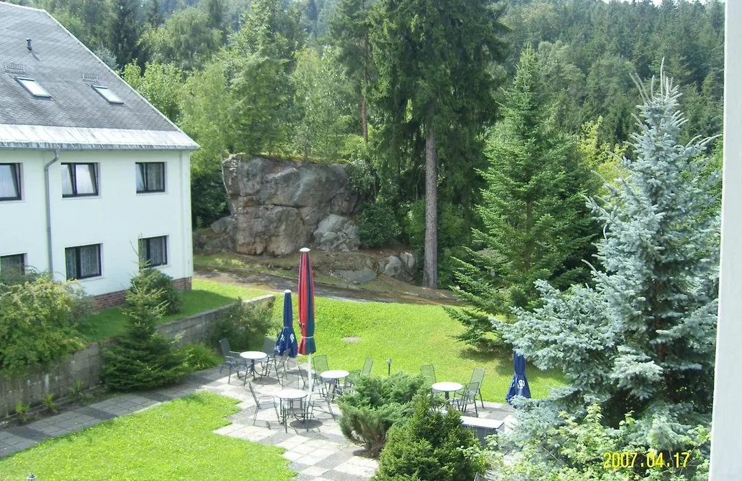 Naturparkhotel Haus Hubertus-1
