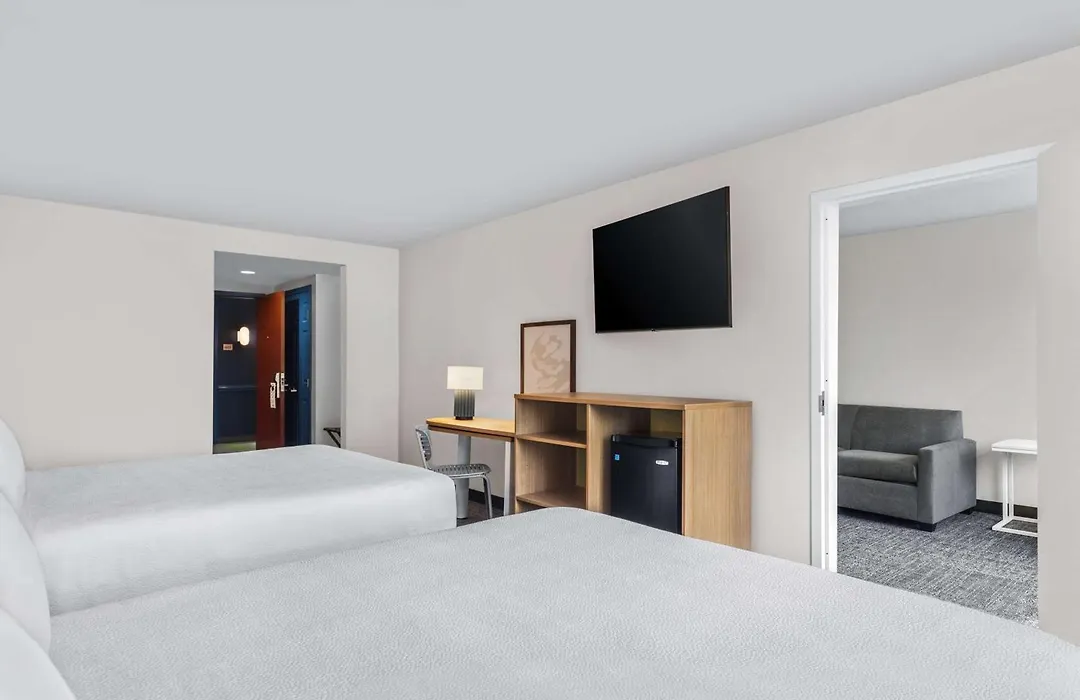 Spark By Hilton Charlotte Tyvola I-77-1