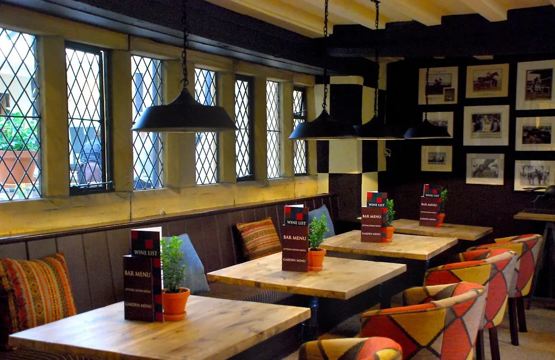 The Broadway Hotel-1