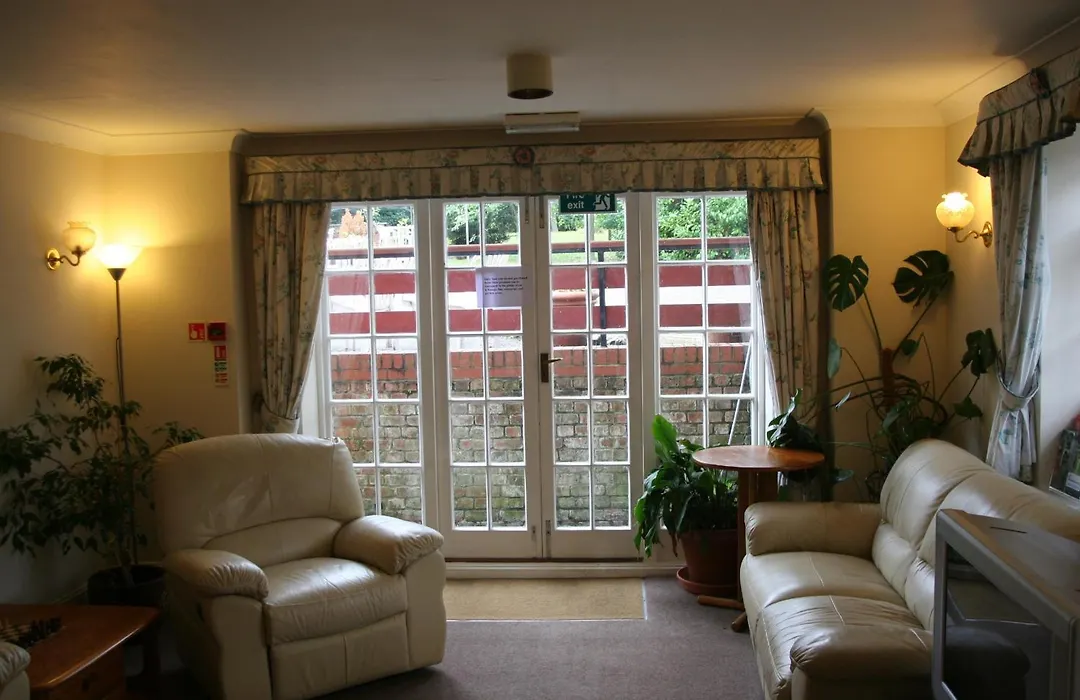 Clifton Lodge Hotel-1
