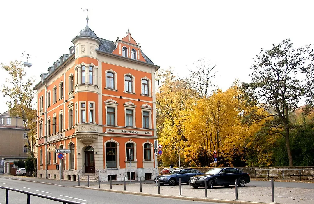 Hotel & Apartments Fuerstenhof Am Bauhaus-1