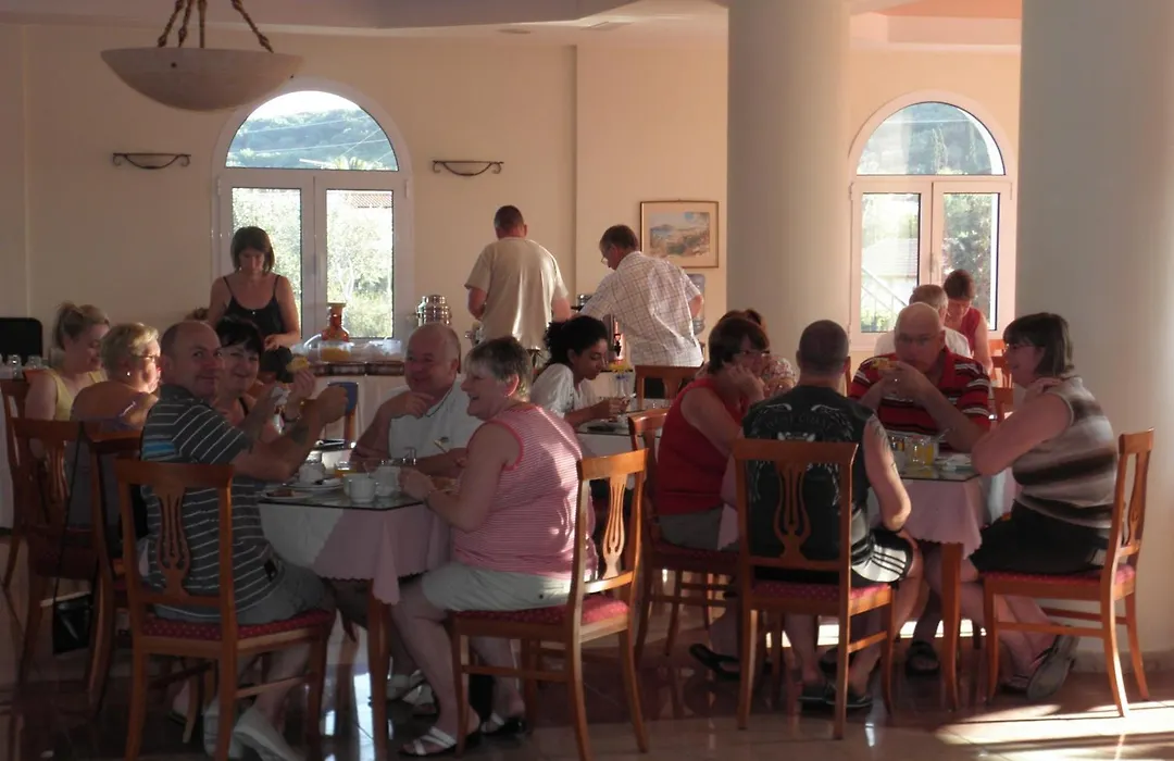 Hotel Petros-1