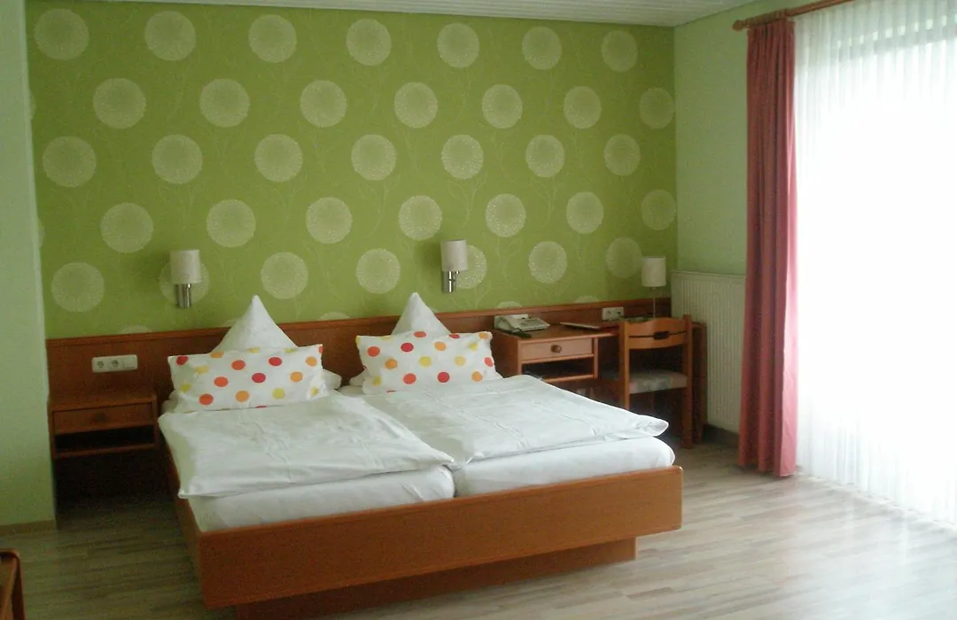 Landhotel Am Wenzelbach-1