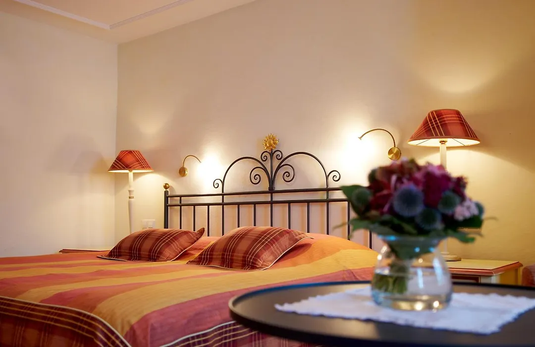 Hotel & Restaurant Sonne-1
