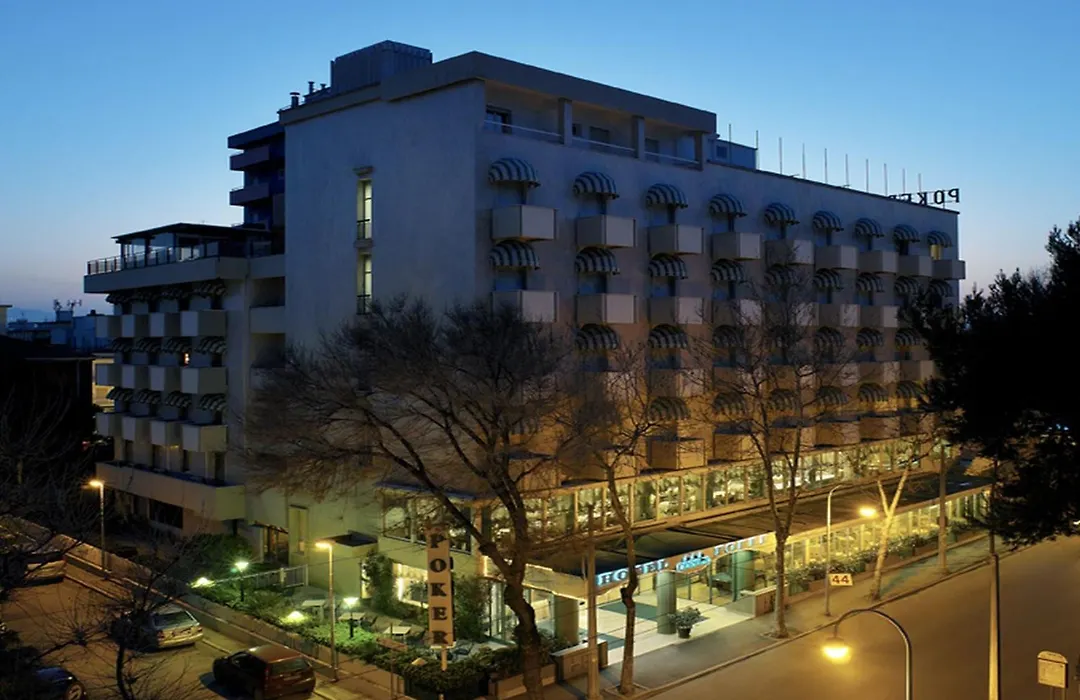 Hotel Poker-1