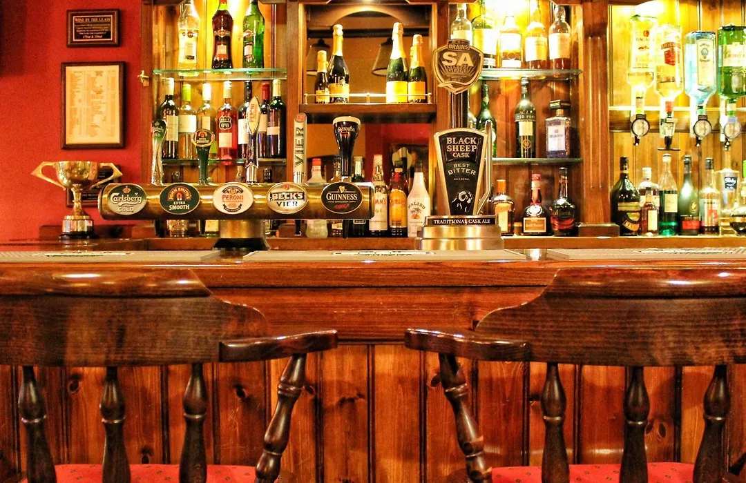 Mallyan Spout Hotel-1