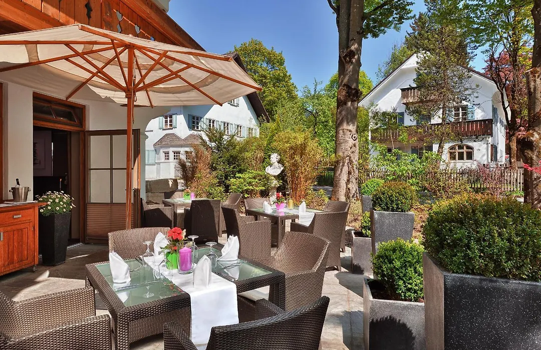 Hotel Maximilian-1