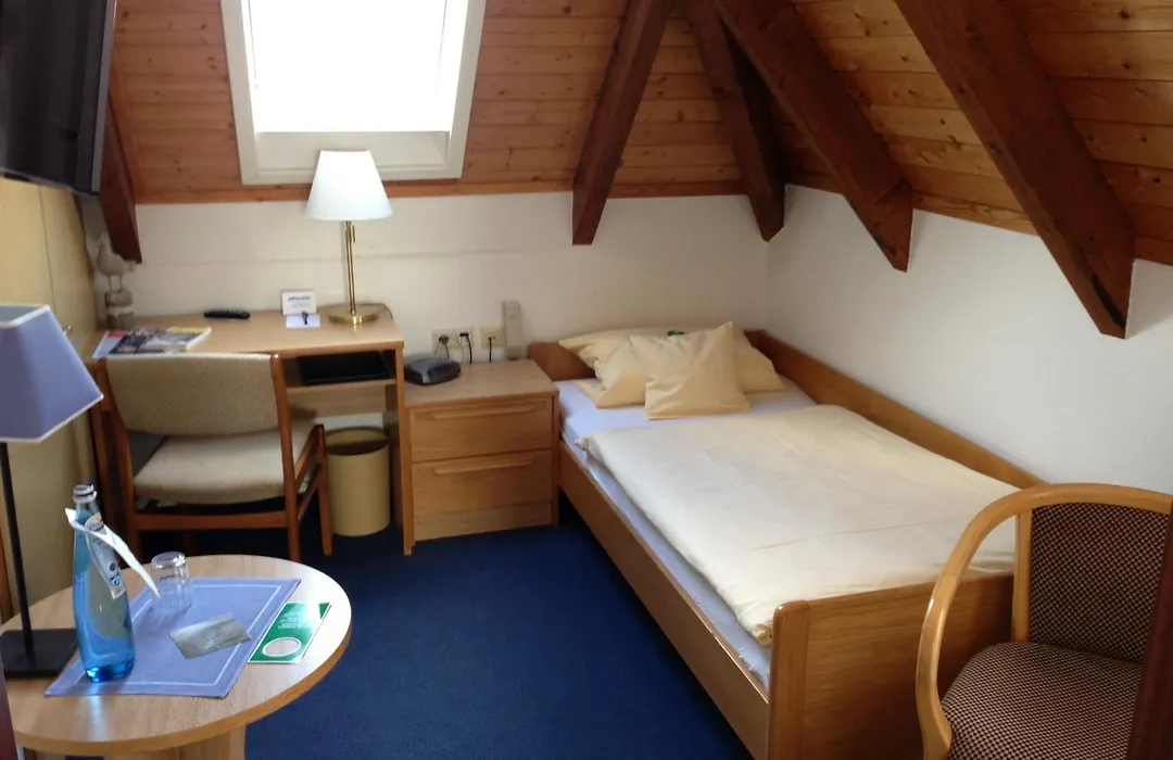 Atlantic Hotel Garni-1