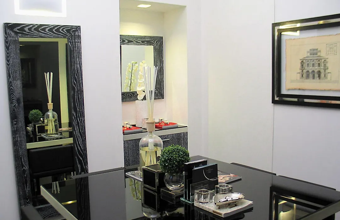 Lhp Hotel Napoleon-1