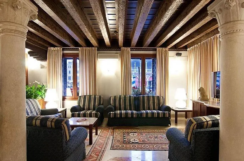 Foscari Palace-1