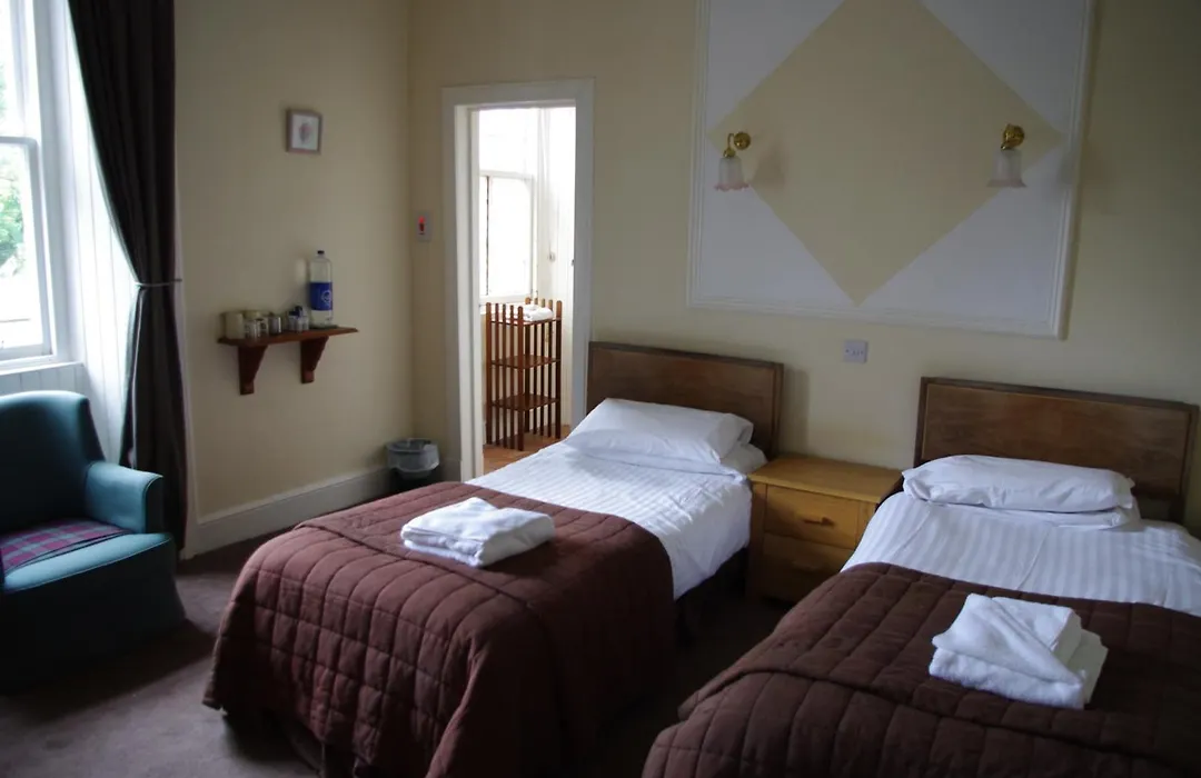 The Cuilfail Hotel-1