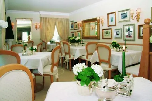 Hotel Daniels-1