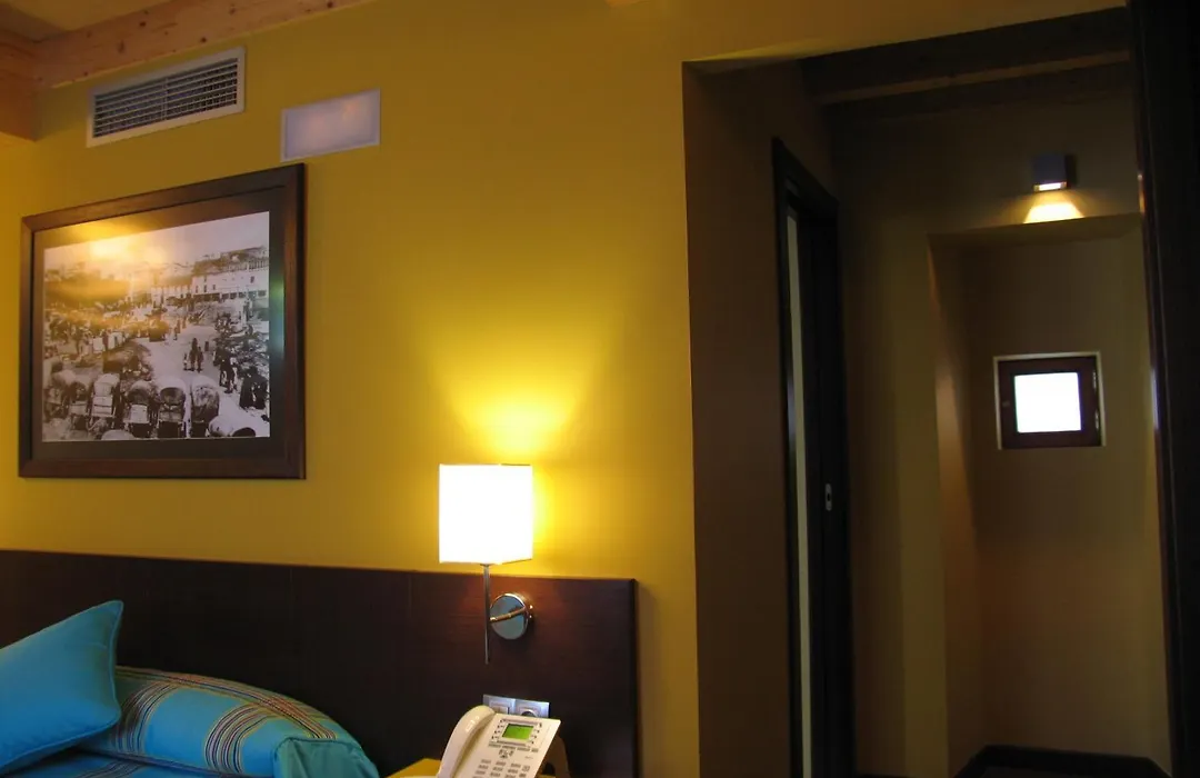 Hotel Rolle-1