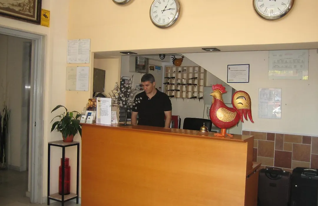 Hostal Madruga-1