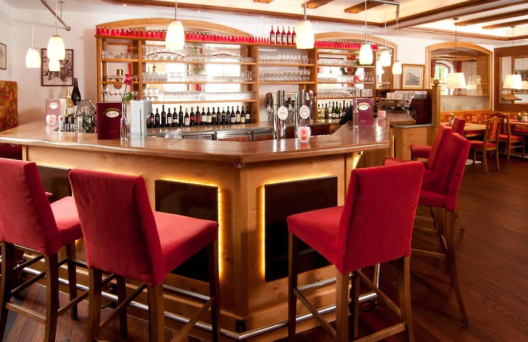 Hotel Alpenland-1