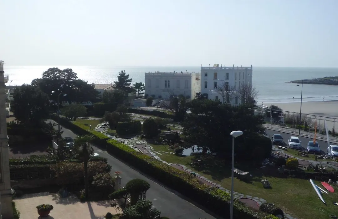 Hotel Belle Vue Royan-1