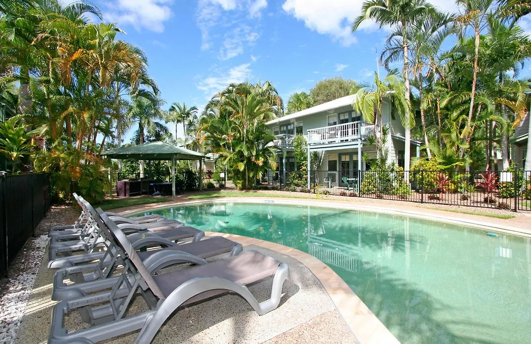 Coral Beach Noosa Resort-1