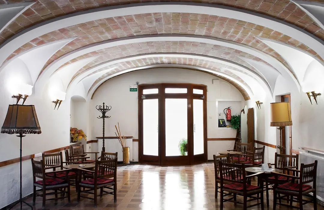 Hostal Fabrellas-1