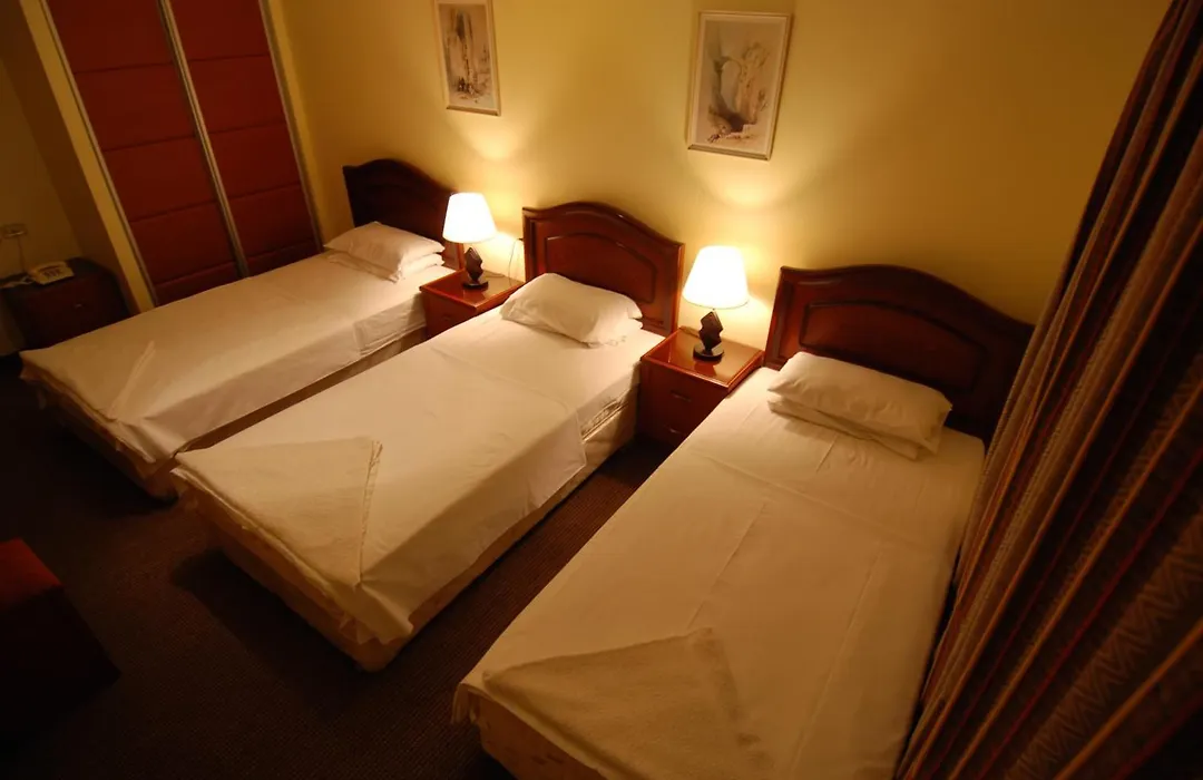 Al Rashid Hotel-1