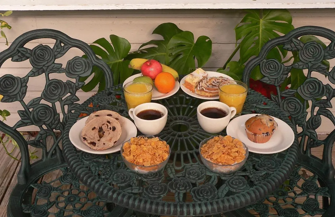 Wicker Guesthouse-1