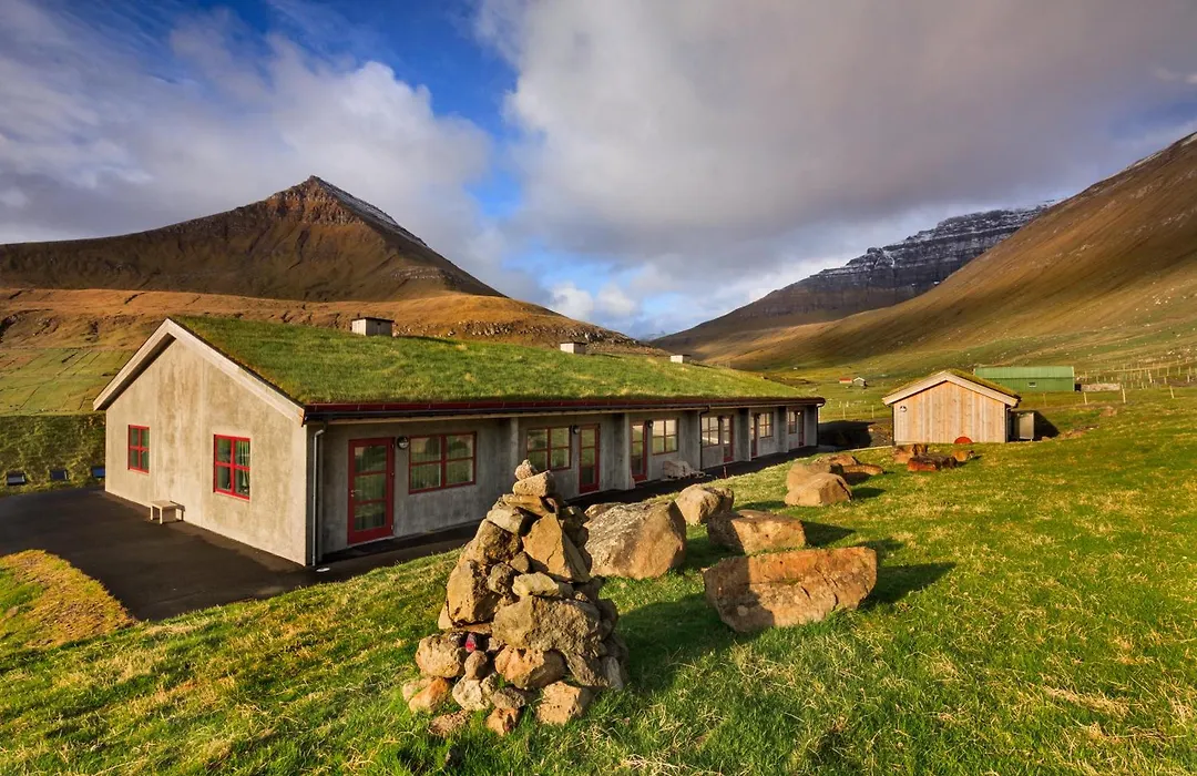 Gjaargardur Guesthouse Gjogv-1