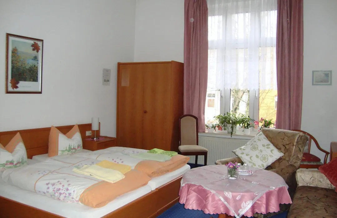 Haus am Pfaffenteich-1