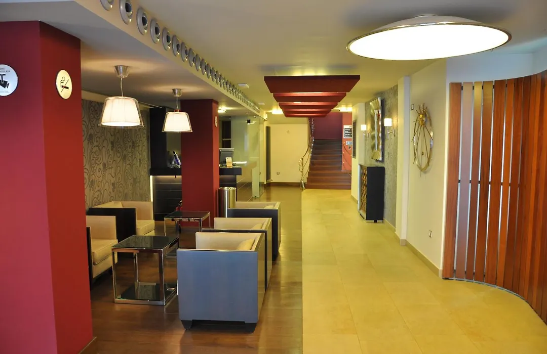 Hotel Xauen En Pleno Centro Con Acceso Autorizado Y A 100M De La Catedral-1