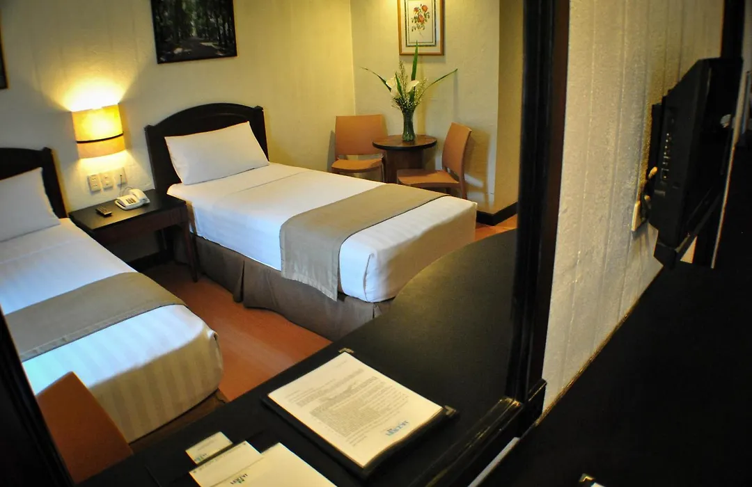 Fersal Hotel Neptune Makati-1