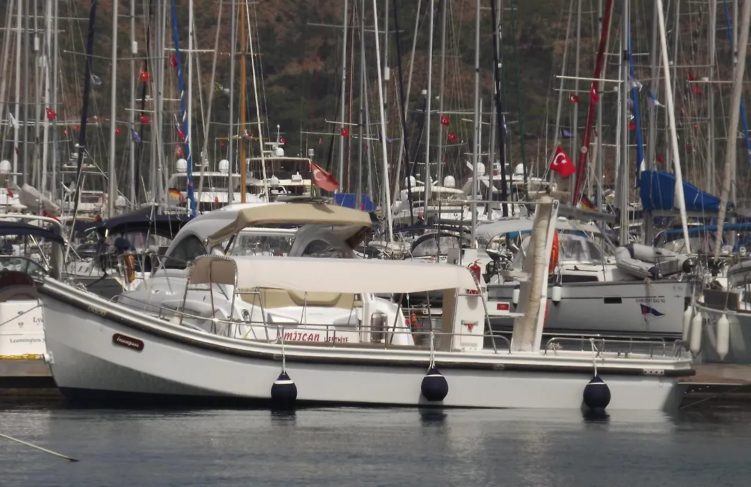 Alesta Yacht Hotel-1