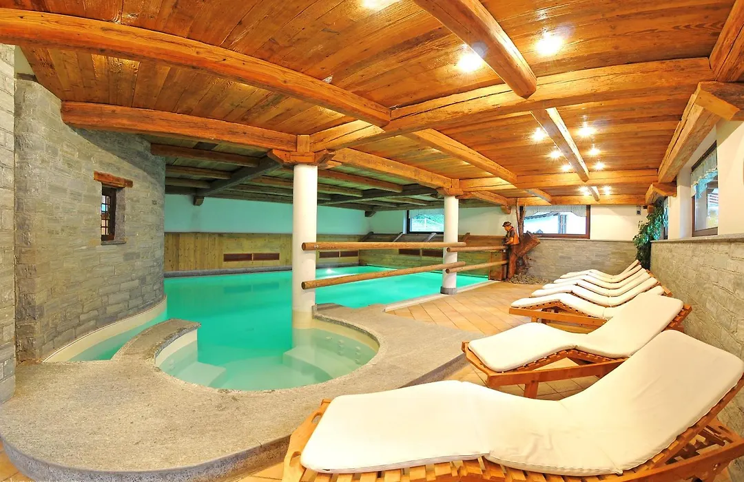 Hotel Jolanda Sport-1