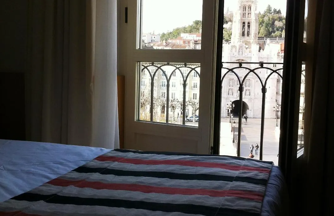 Hotel Via Gotica-1