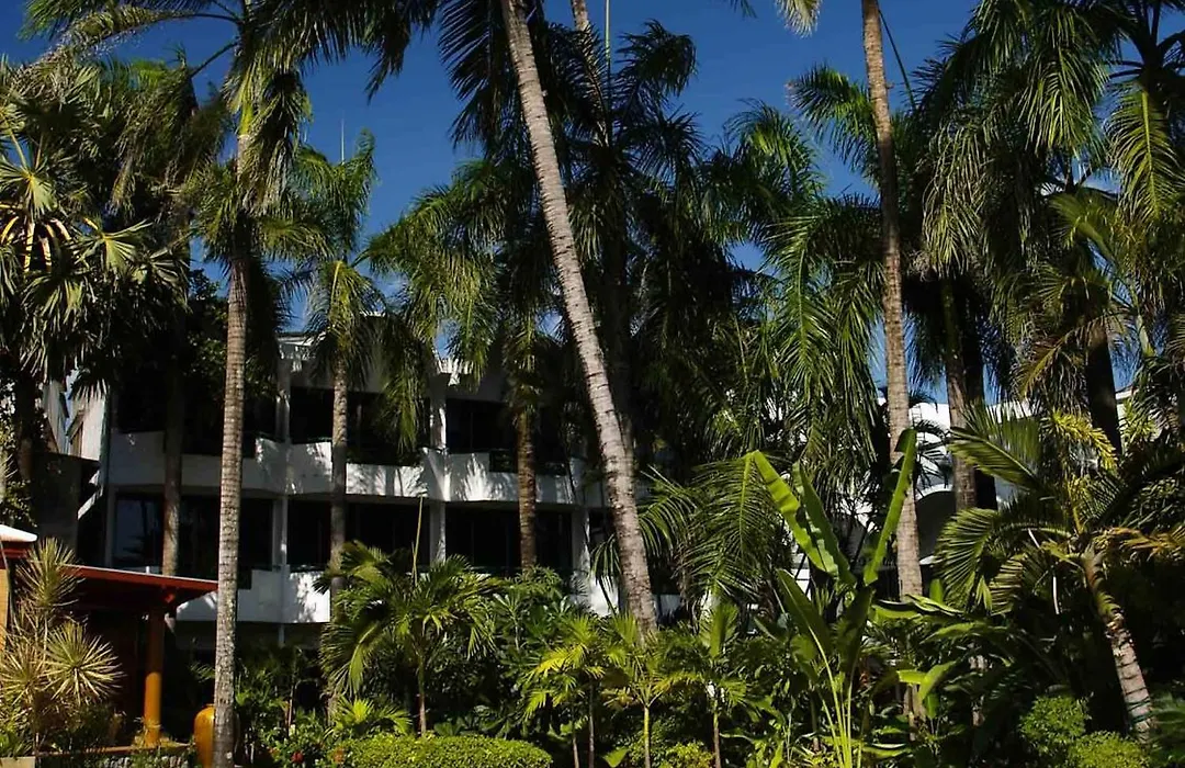 Safari Beach Hotel Patong-1