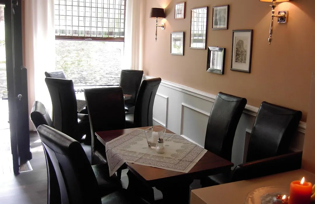 Hotel-Cafe-Burg Stahleck-1