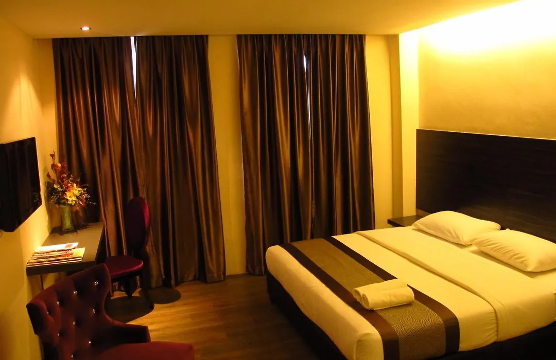 Hotel Austin Paradise-1