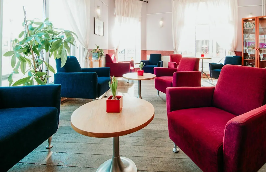 Economy Hotel-1
