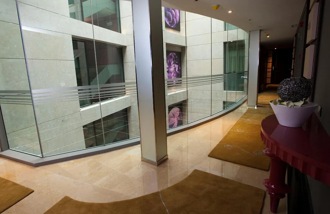 Nexus Valladolid Suites & Hotel-1
