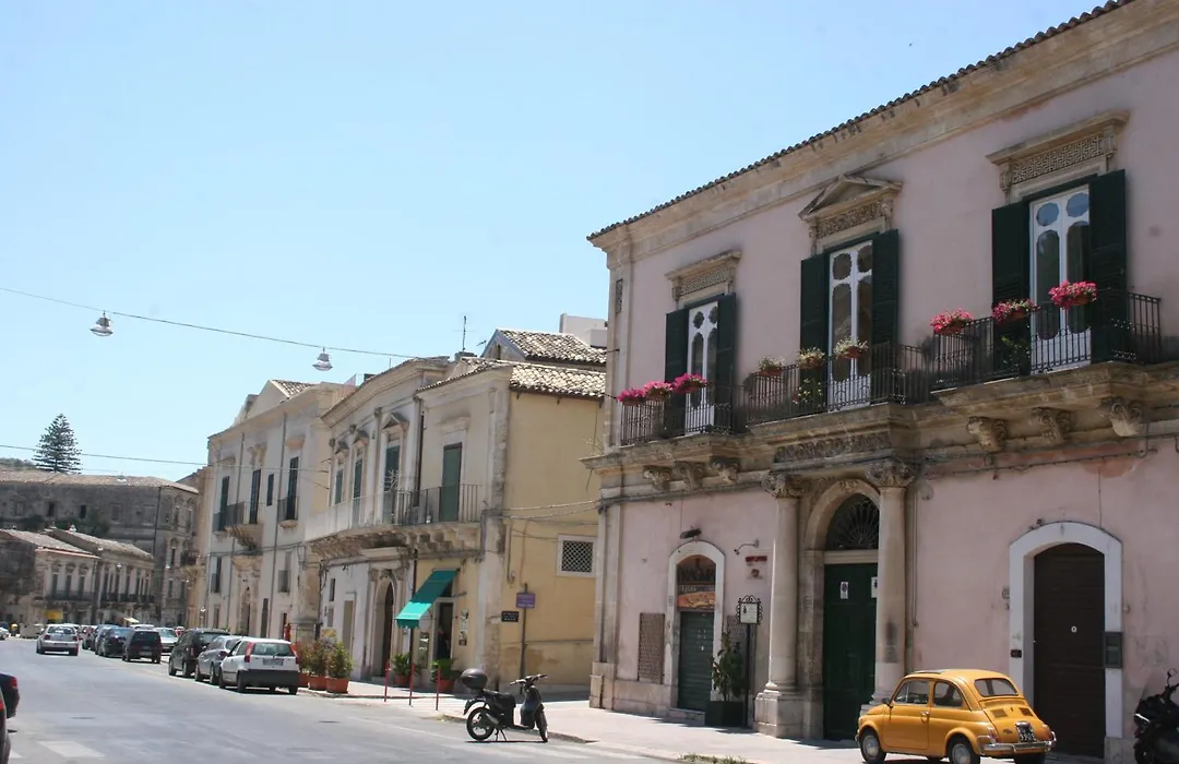 Palazzo Il Cavaliere B&B De Charme-1