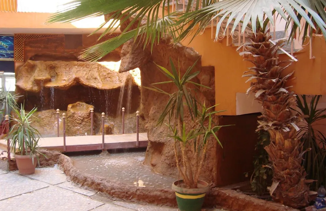 Eiffel Hotel Hurghada-1