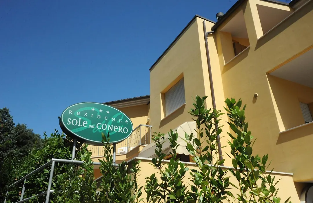 Residence Sole Del Conero-1