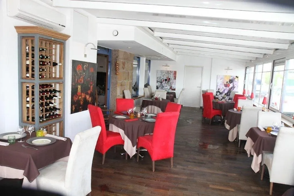 Hotel Le Suroit-1