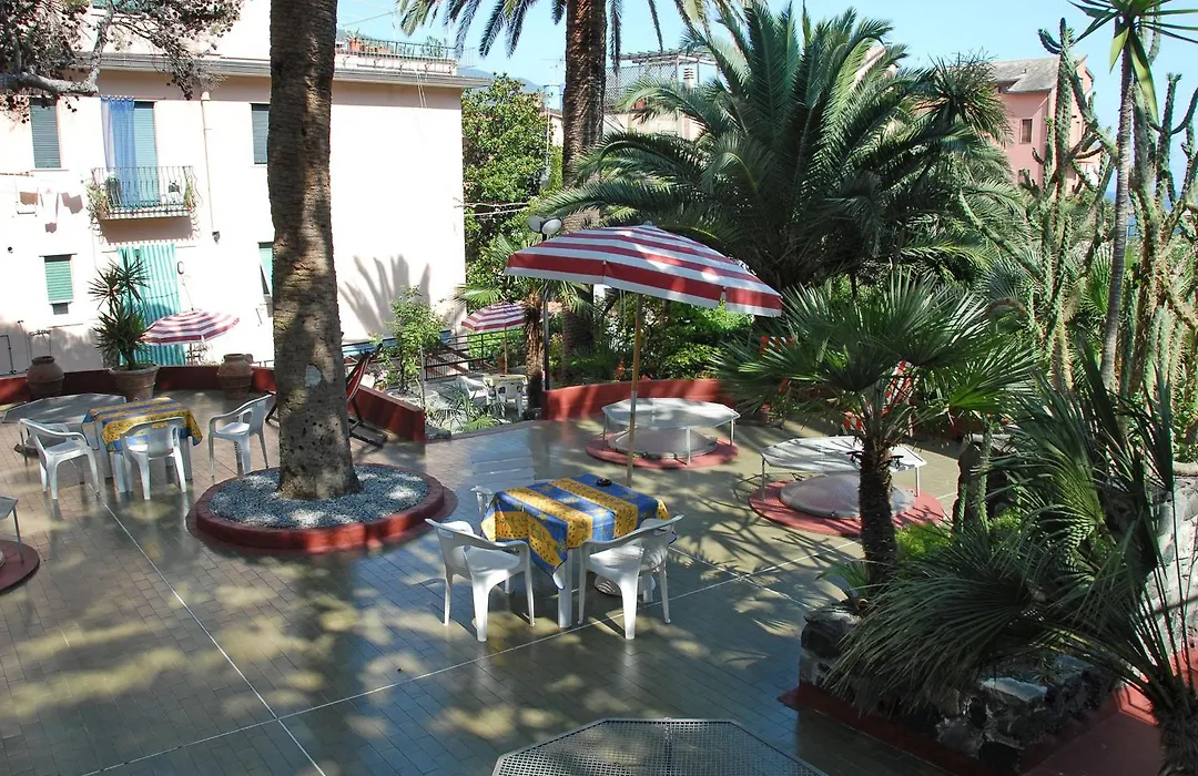 Hotel 5 Terre-1