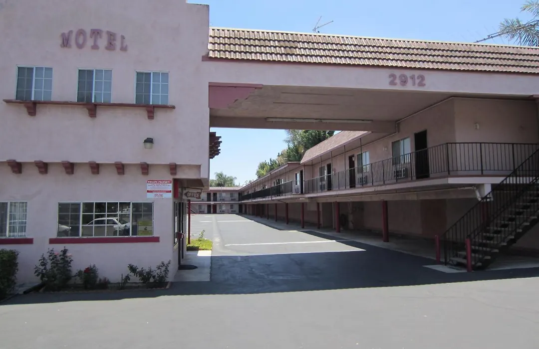 Welcome Inn & Suites Anaheim-1