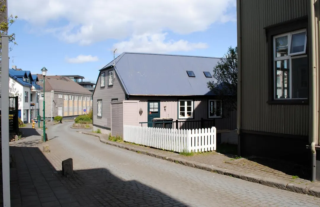 Reykjavik Treasure B&B-1
