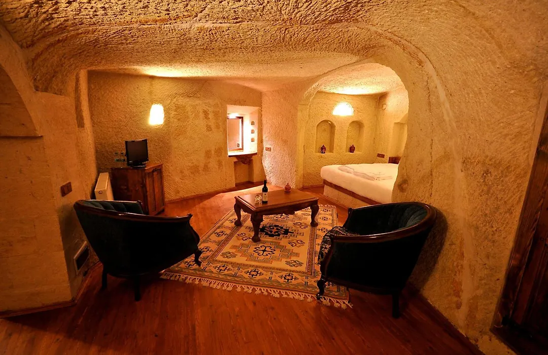 Has Cave Konak-1