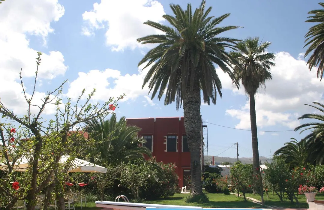Oasis Guesthouse-1