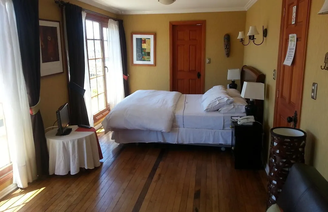 Hotel Manoir Atkinson-1
