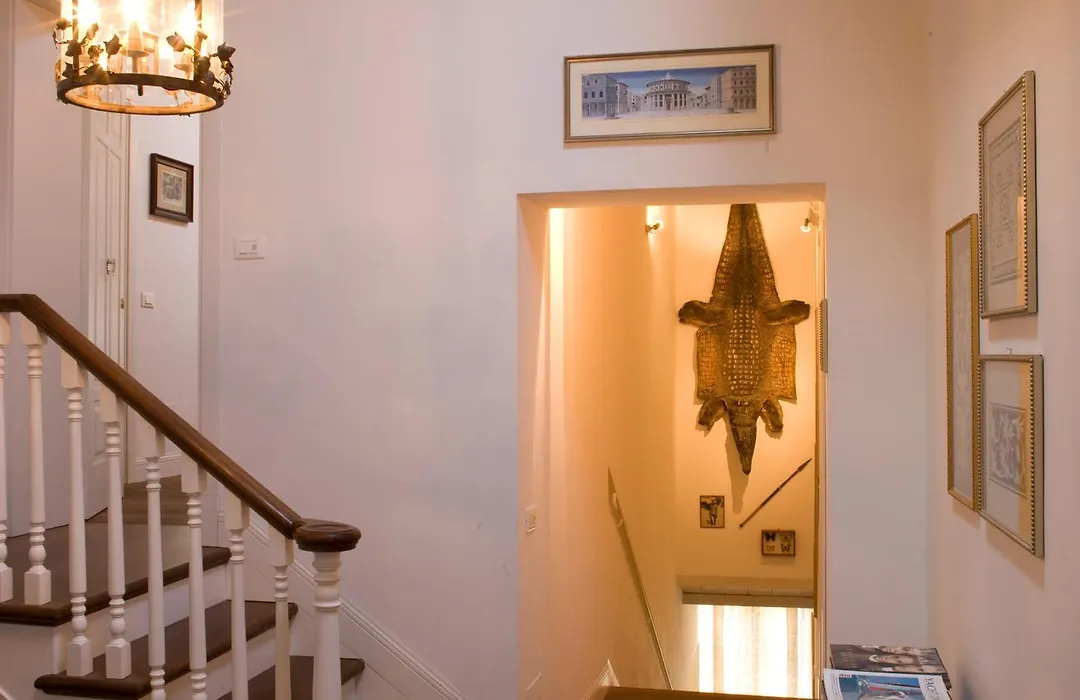 M Club De Luxe B&B-1