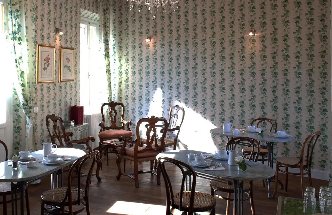 M Club De Luxe B&B-1